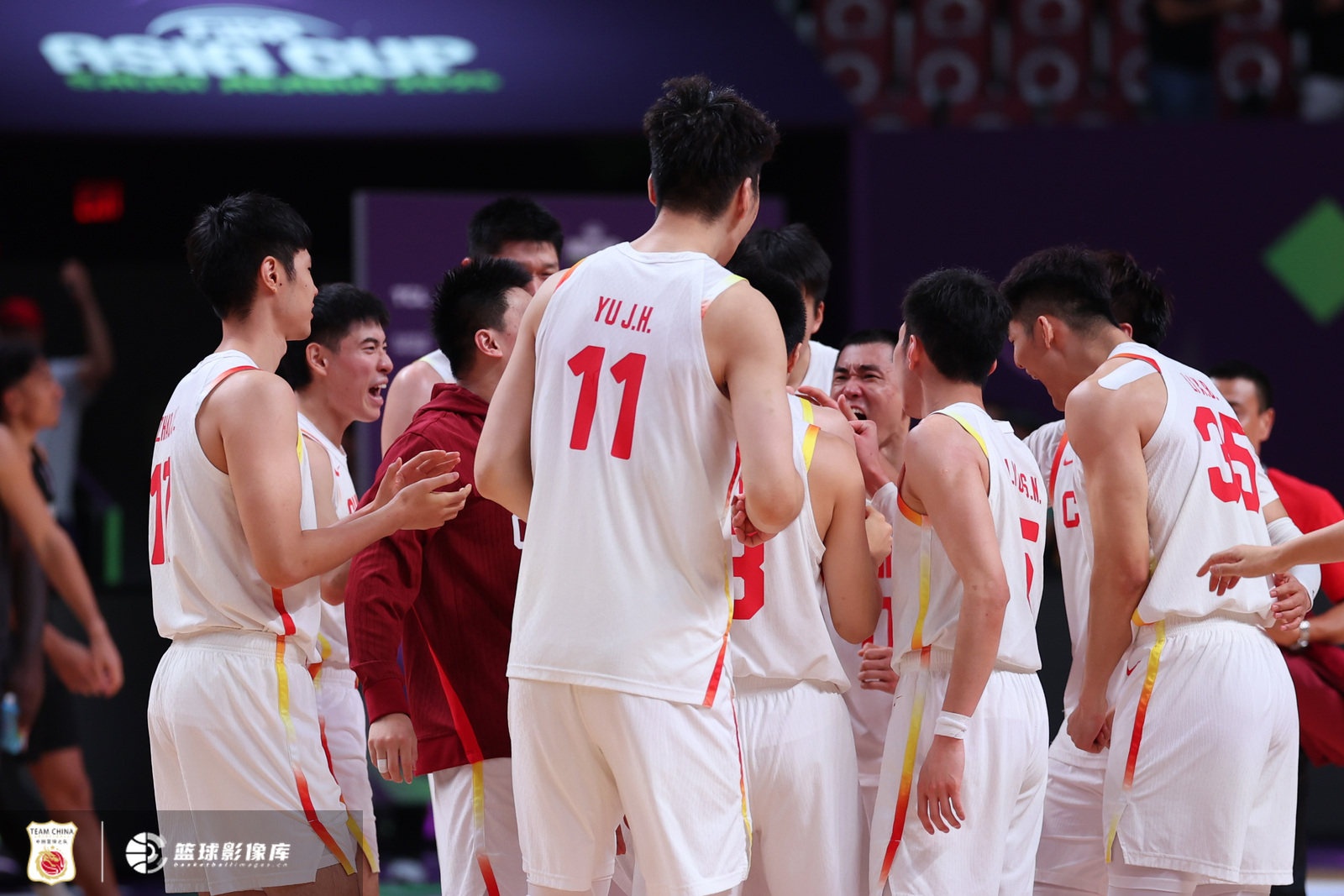 郭艾伦：越想保越没有&amp;得继续冲击 当然说容易打起来难 我打过