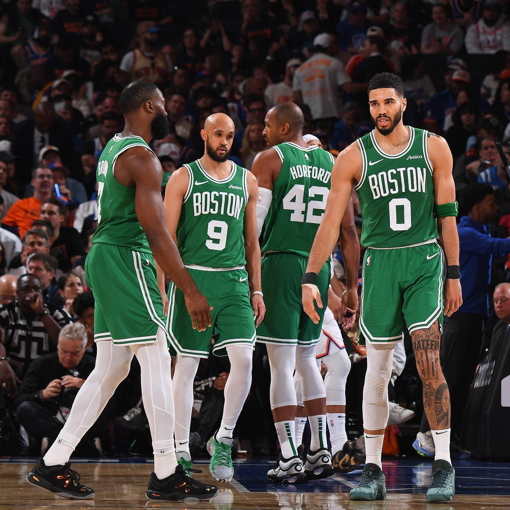 华体会官方网站-皮尔斯：绿军一直有浪费比分领先问题 球队打法成也三分败也三分