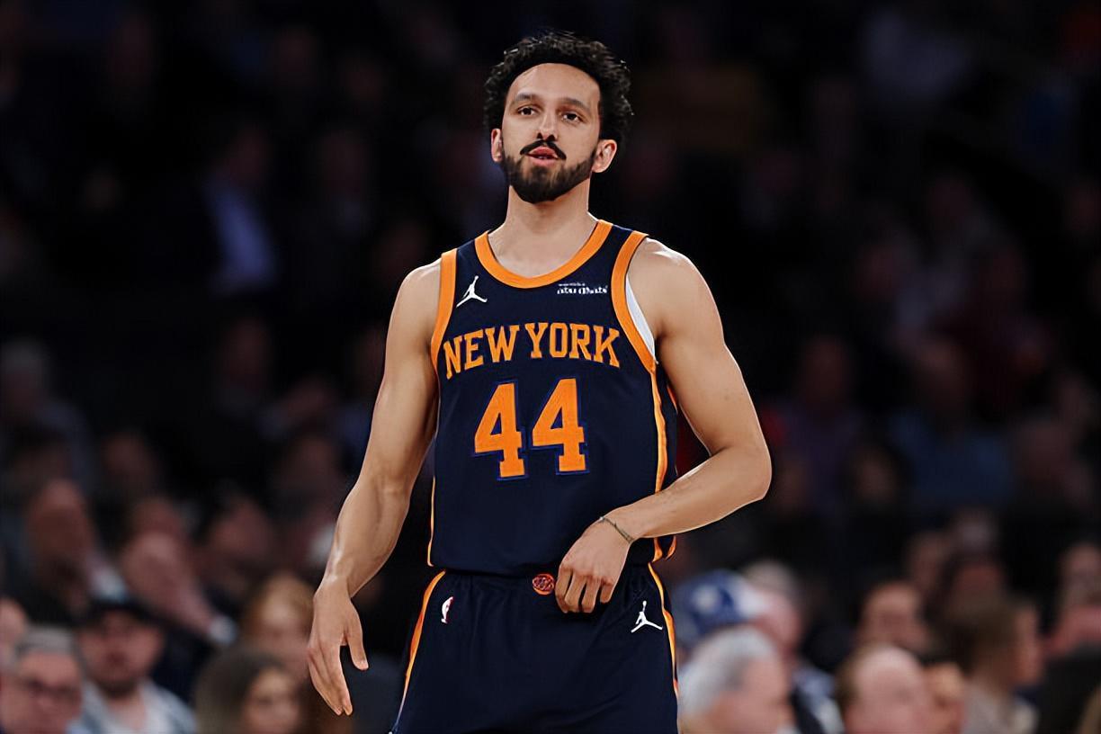 huatihui-尼克斯签回后场大将，但他将与前火箭投手竞争最后一个留队名额？