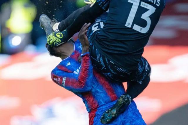 华体会官方网站-马特塔遭“杀人踢”，水晶宫主帅：对手好意反铸大错